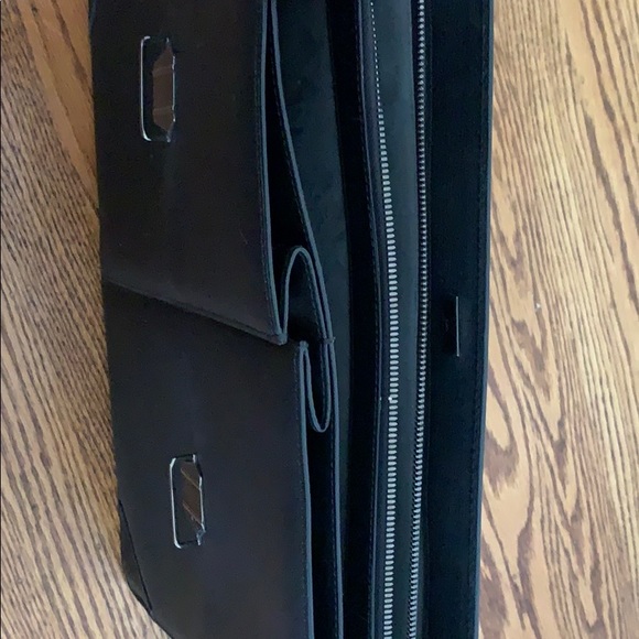 Dunhill Double-Clasp, Full-Size Gunmetal Briefcase - Picture 7 of 7